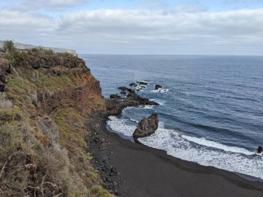 Atlantik Okyanusu 'nda Rocky Sahili, Tenerife, Kanarya Adası, İspanya