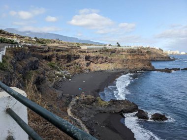 Atlantik Okyanusu 'nda Rocky Sahili, Tenerife, Kanarya Adası, İspanya