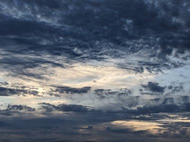 Kara bulutlar dramatik gökyüzü