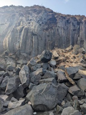 Deniz kıyısının güzel manzarası