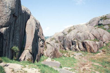 Kaya oluşumlu dağ manzarası, Trollpikken, Norveç, Avrupa 'da Egersund