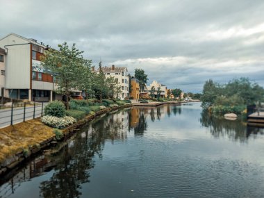 Şehrin güzel manzarası, şehir