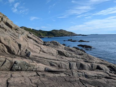  Norveç 'teki kayalık deniz kıyısının manzarası