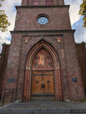 Eski kilise cephesinin güzel bir fotoğrafı. 