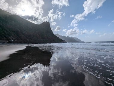 Roque de las Bodegas, Taganana, Tenerife, Kanarya, İspanya, Avrupa 'nın kayalık sahil şeridi