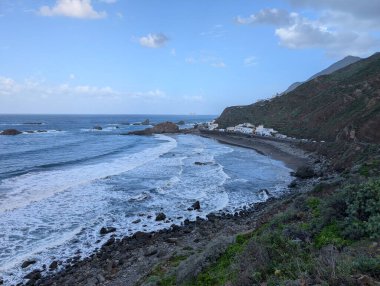 Roque de las Bodegas, Taganana, Tenerife, Kanarya, İspanya, Avrupa 'nın kayalık sahil şeridi