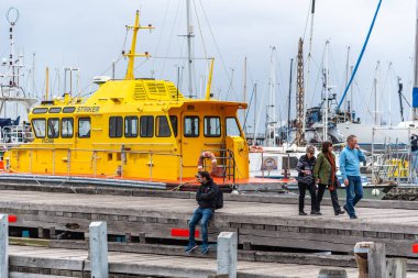 Melbourne, Victoria / Avustralya - 10 / 29 / 2019 Melbournes ilk liman yerleşkesi Williamstown deniz müzeleri ve Timeball Tower ve Fort Gellibrand gibi koloni simgeleri ile dolu.