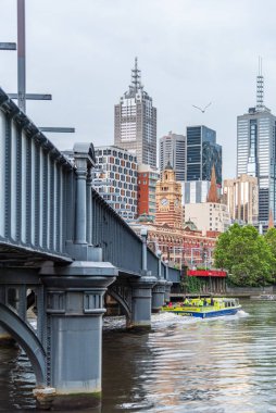 Melbourne, Victoria / Avustralya - 11 / 03 / 2019 Melbourne 's Bridges are the West Gate, Bolte, Webb, Charles Grimes, Seafarers, Spencer Street, Kings and Queens bridge.