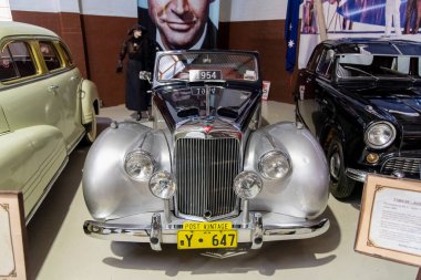York, WA - Avustralya 11-16-2020. 1954 ALVIS TC21 DROP-HEAD COUPE York Motor Müzesi 'nde sergileniyor.