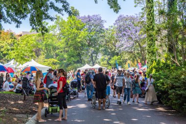 Perth, WA / Avustralya - 11 / 17 / 2019 Konsolosluk Dünya Gıda Festivali, Perth çevresindeki toplulukların bir araya geldiği Hükümet Bahçeleri 'nde düzenlenen yıllık bir etkinliktir..