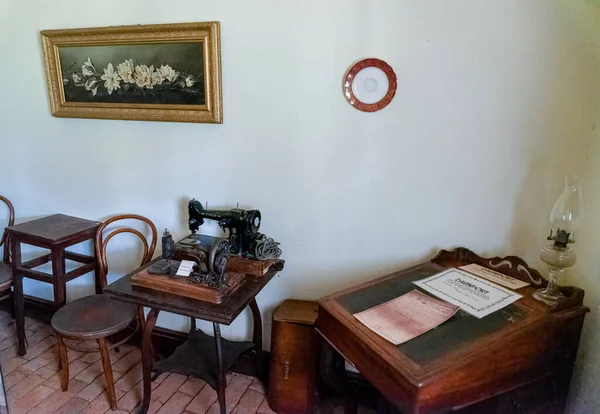西澳大利亚 莫比小屋 澳大利亚 2020古老的歌手缝纫机是西澳大利亚现存最古老的殖民地住宅之一 — 图库照片