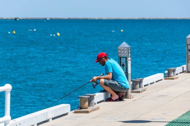 Rockingham, WA / Avustralya - 11 / 15 / 2019 Balıkçılık Palm Beach ve Shoalwater Körfezi 'nde popüler..