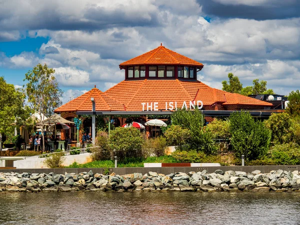 澳大利亚西澳大利亚珀斯 2021西澳大利亚珀斯伊丽莎白码头的岛上餐馆 — 图库照片