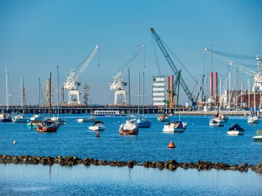 Melbourne, Victoria / Avustralya - 06 / 30 / 2022 Melbournes ilk liman yerleşimi, Williamstown deniz müzeleri ve Timeball Tower ve Fort Gellibrand gibi sömürge simgeleriyle dolu
