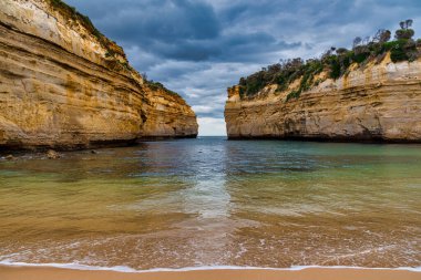 Loch Ard Gorge, Port Campbell Ulusal Parkı 'nın bir parçasıdır.