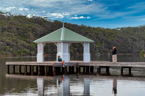 Walpole, WA - Avustralya - 03-12-2025 Nornalup Inlet, Avustralya 'nın güney batı kıyısında bulunan bir su kütlesi.