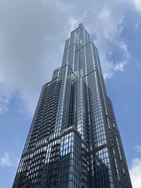 Ho Chi Minh Şehri, Vietnam - 16 Ekim 2022: Vietnam 'da Landmark 81' in düşük açılı görüntüsü