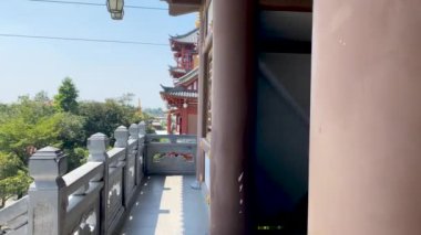 Ho Chi Minh Şehri, Vietnam - 16 Ekim 2022: Khanh An Manastırı 'nda lobi sahnesi - Vietnam' daki Japon Tapınağı