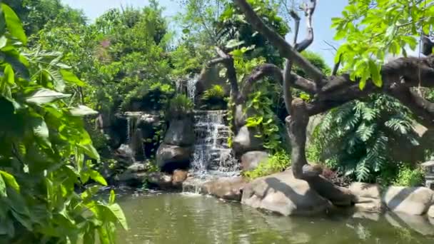 Escena Cascada Patio Khanh Monastery Templo Japonés Vietnam — Vídeos de Stock
