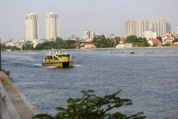 Chi Minh City Βιετνάμ Μαρ 2023 Water Bus Running Saigon — Φωτογραφία Αρχείου