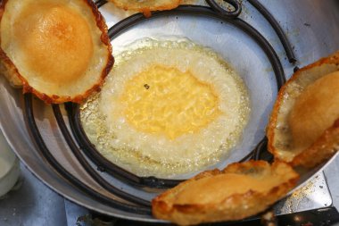 An Giang Eyaleti 'nde Kuş Yuvalı Kek' e yakın çekim.