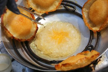 An Giang, Vietnam 'da tepside kuş yuvası keki.