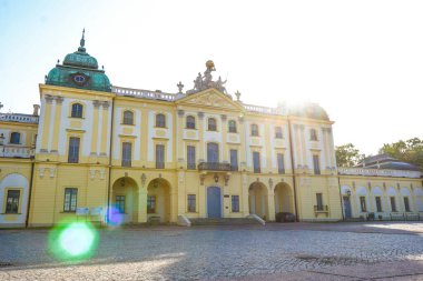 Polonya 'nın Bialystok kentindeki tarihi rokoko tarzı Branicki Sarayı