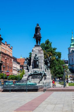 8 Temmuz 2023 - Krakow, Polonya: Krakow 'daki Matejko Meydanı' ndaki Grunwald Anıtı