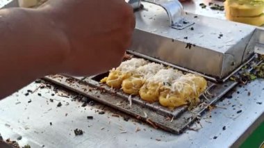 Endonezya geleneksel yemekleri: Pukis