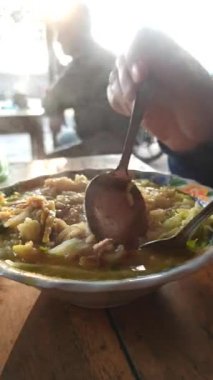 Endonezya yemeği: Soto