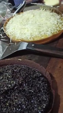 Endonezya sokak yemekleri: Terang Bulan