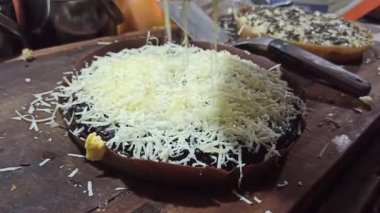 Endonezya sokak yemekleri: Terang Bulan