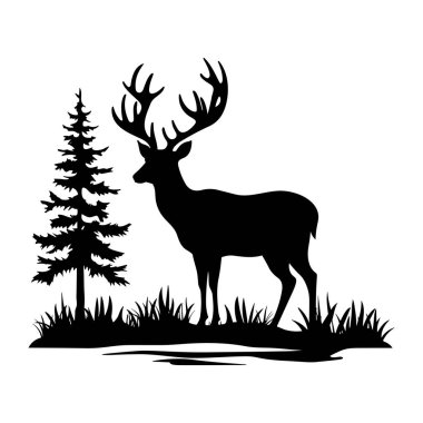 Uzun bir çam ağacının yanında duran bir geyiğin heybetli silueti huzur dolu bir arka plana karşı.