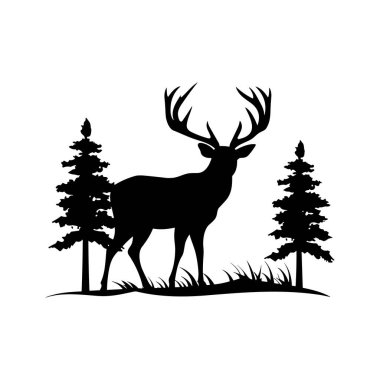 Büyük ağaçlar ve alacakaranlıkta çimenli manzarayla bir ormanda duran görkemli bir geyik silueti.