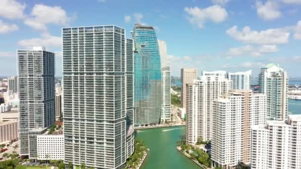 Vista Aérea Miami Florida Con Cámara Lenta Retroceso Miami Una — Vídeos de Stock