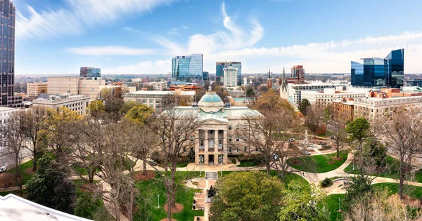 Drone Panorama Van North Carolina State Capitol Raleigh Skyline — Stockfoto