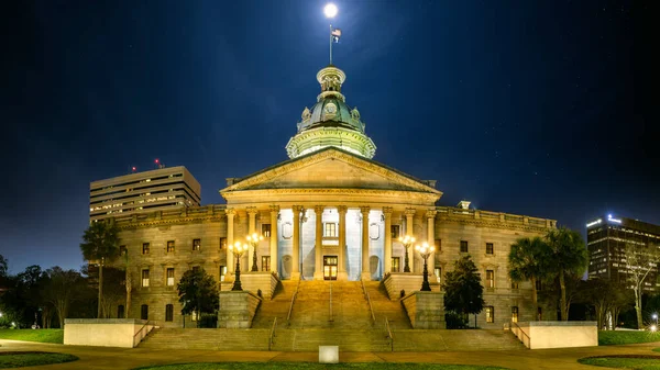 Illuminated South Carolina State House Columbia Starry Sky Full Moon — Stock Photo, Image