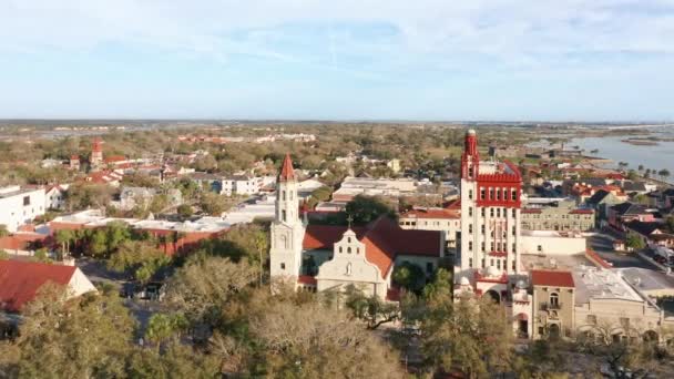 佛罗里达州圣奥古斯丁的空中景观 它始建于1565年 是现今毗连的美国境内由欧洲人持续居住的最古老的定居点 — 图库视频影像