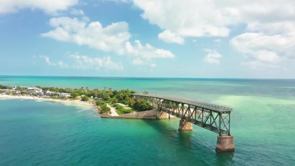 Pemandangan Udara Bahia Honda Rail Bridge Dan Taman Nasional Jembatan — Stok Video