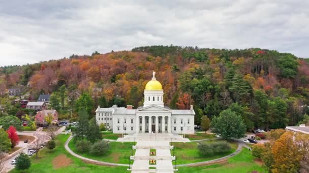 Légi Felvétel Vermont State House Montpelier Lassú Kamera Megközelítés Felé — Stock videók