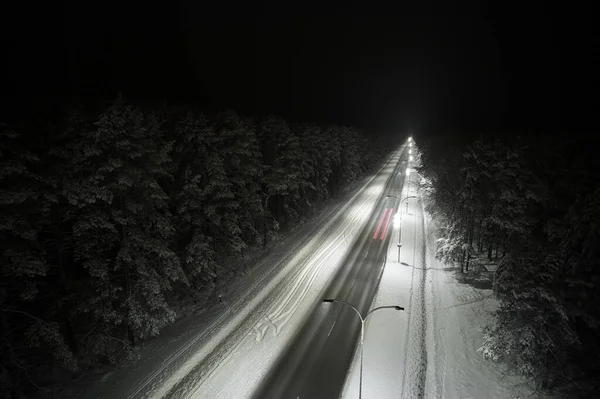 Atmospheric Drone Photo Winter Road Winding Snow Covered Forest Mountains — Stok Foto