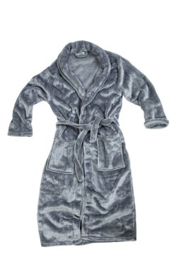 Gri tüylü bornoz, beyazda izole edilmiş.  