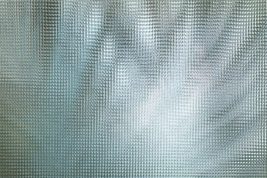 Mor arkaplanda egzotik palmiye yaprakları, kıvrımlı cam dokusu boyunca bitki gölgeleri, soyut arkaplan  