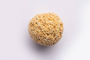 Amaranth laddu ya da Rajgira laddoo kraliyet tahılını kullanarak yapılan çikolatalı küresel tatlı toplar da denir.