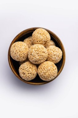 Amaranth laddu ya da Rajgira laddoo kraliyet tahılını kullanarak yapılan çikolatalı küresel tatlı toplar da denir.