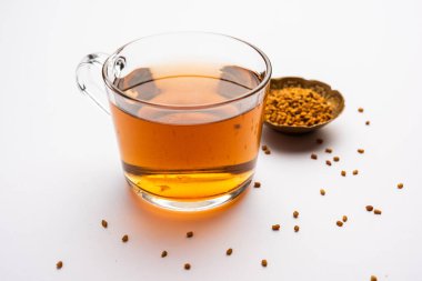 Fenugreek Tohumları veya Methi Dana bir gecede suya batırarak içiyorlar. Hint Sağlık Toniği