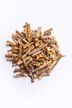 Kurutulmuş Giloy ya da Guduchi ya da Tinospora cordifolia kökleri. Hint Ayurvedic tıbbı