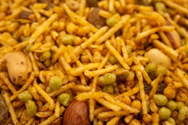 Navratan Chivda oruç günlerinde harika bir yemek tarifi.