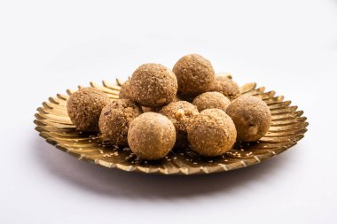 Til Gul laddoo, Susam jaggery Ball, Ta ki ke laddo ya da tilgul Hindistan 'da Makar Sankranti Festivali için