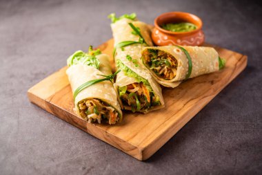 Hint chapati sebze bahar börekleri sebze ve baharatla dolu, ayrıca franky olarak da bilinir.